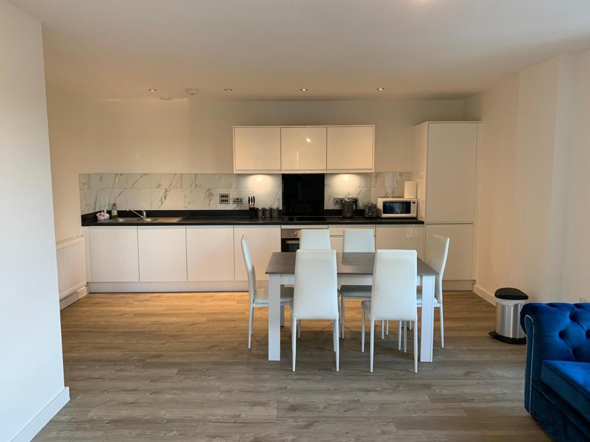 Entire In Apartament *